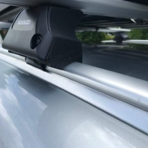 Barres de toit pour barres longitudinales collées 057P078