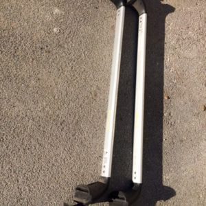 Barres de toit pour Toyota Auris 341P001