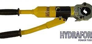 Pince à sertir hydraulique pour raccord PER et multicouche